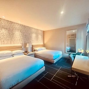 Mulholland Suite